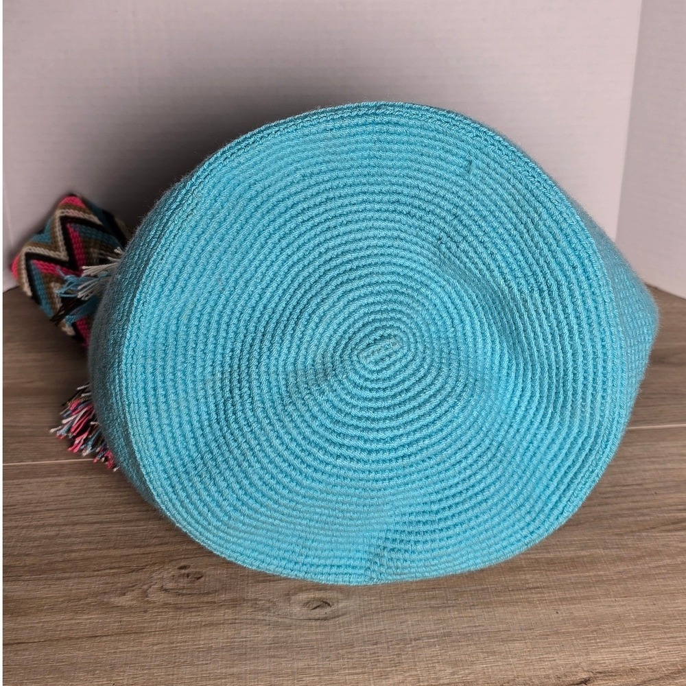 Handwoven Boho Mochila Bag | Wayuu-Style Woven Crossbody Bucket hippie tribal - Picture 4 of 10